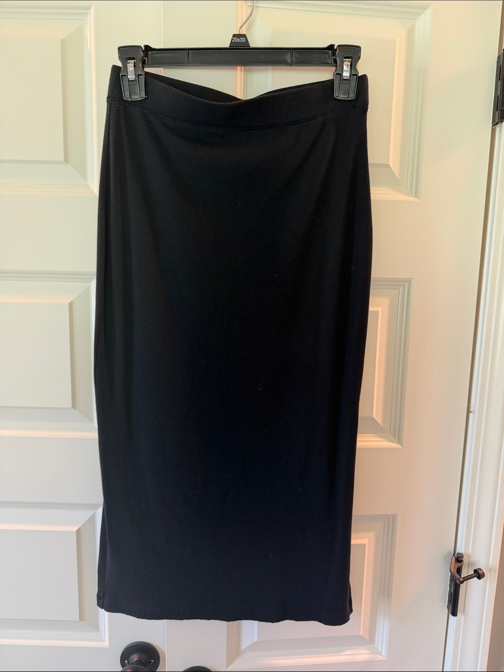 Gianni Bini Black Midi Skirt - Sleek Straight Silhouette